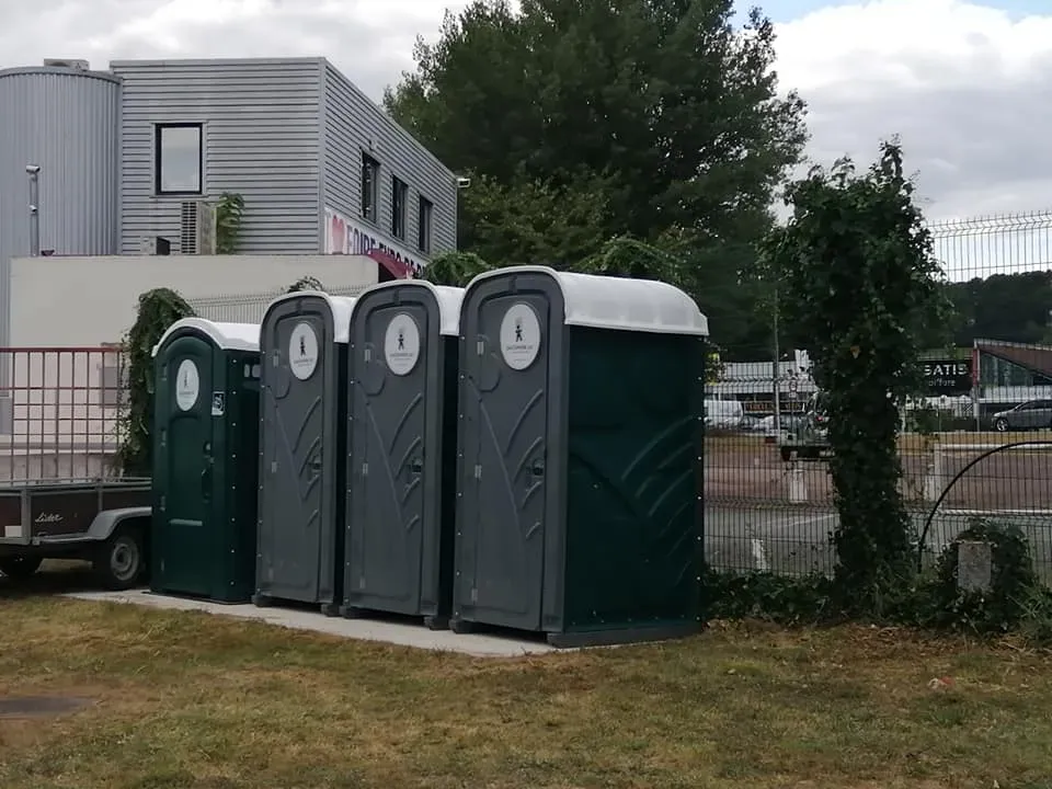Location toilette PMR à Sarlat-la-Canéda